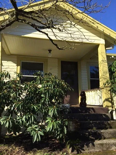 NE 28th Ave