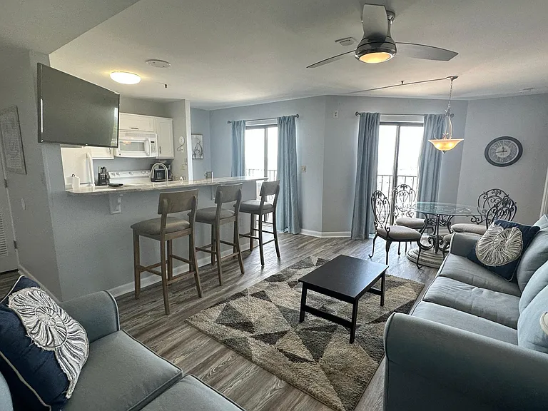 5905 S Kings Hwy #2216 — Photo 6