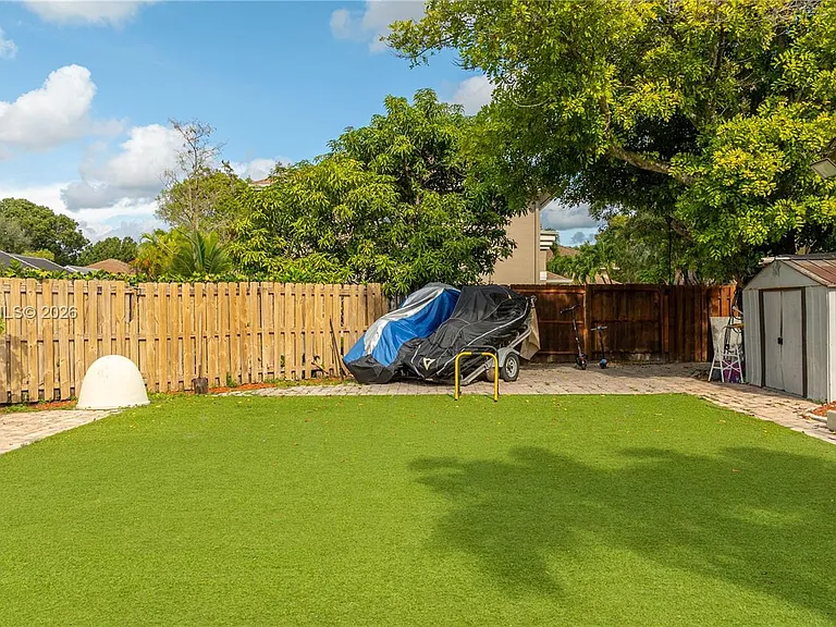 7101 NW 44th Ln — Photo 30