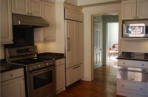 4th image of 4121 Vendome Pl