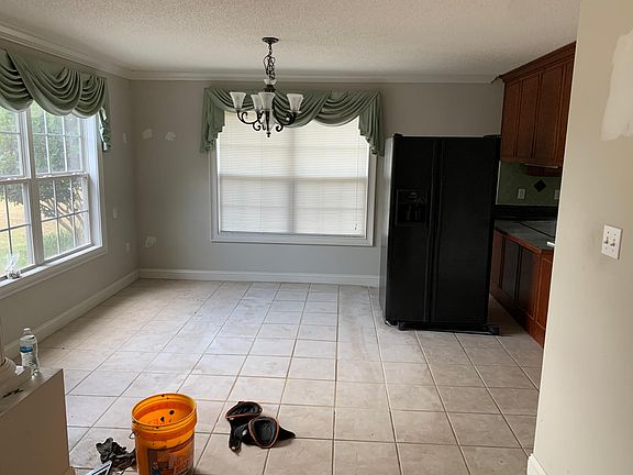 5th image of 4205 Buckhead Dr
