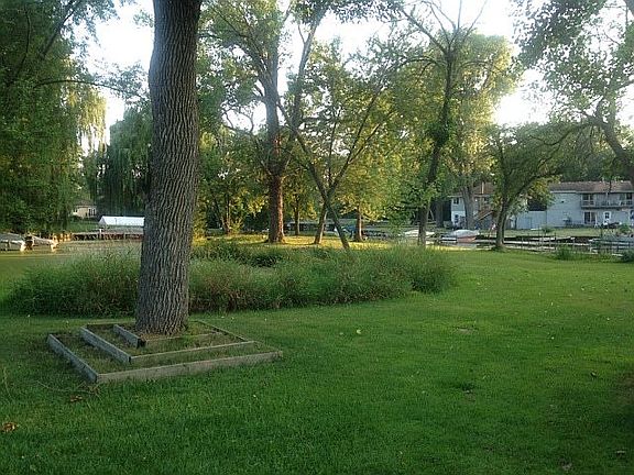 2nd image of 43198 N Kidd Dr