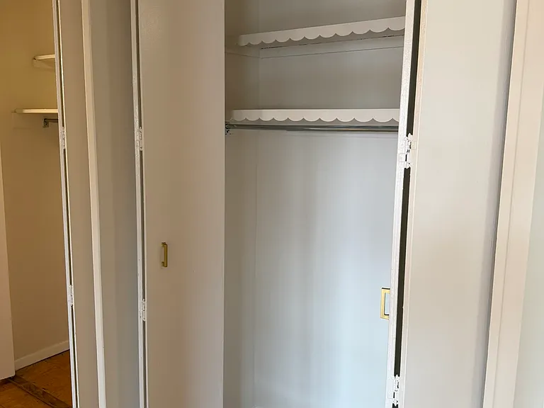 39 E 39th St #2L — Photo 32