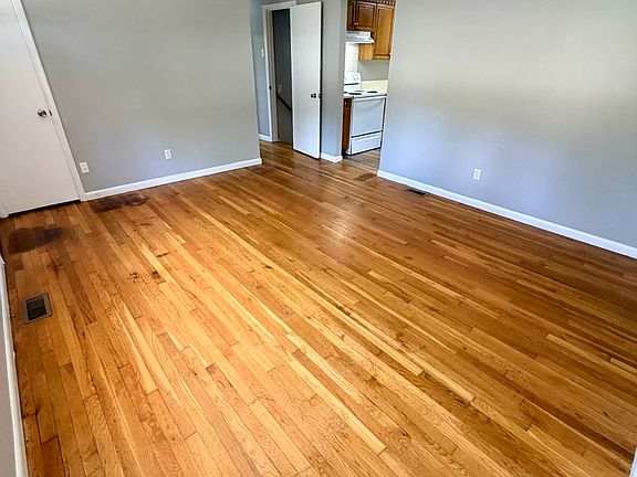4th image of 357 Peachtree Rd