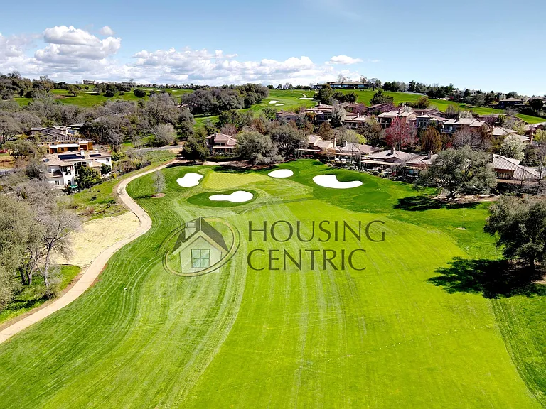 4005 Royal Troon Dr — Photo 77