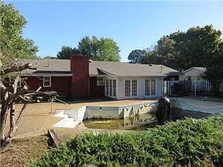 2nd image of 1609 Beckman Dr