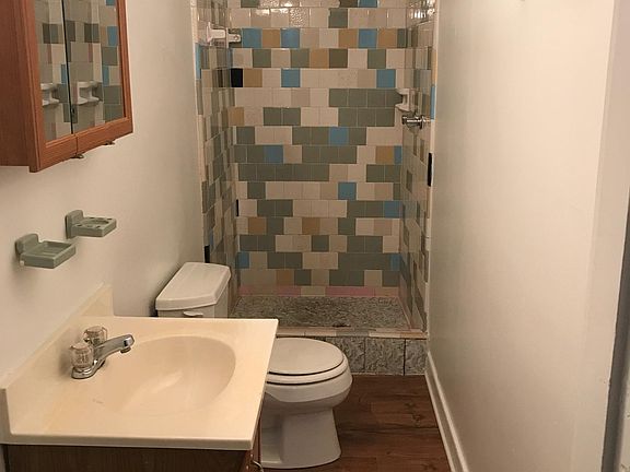 3rd image of 2326 W Grace St APT 1