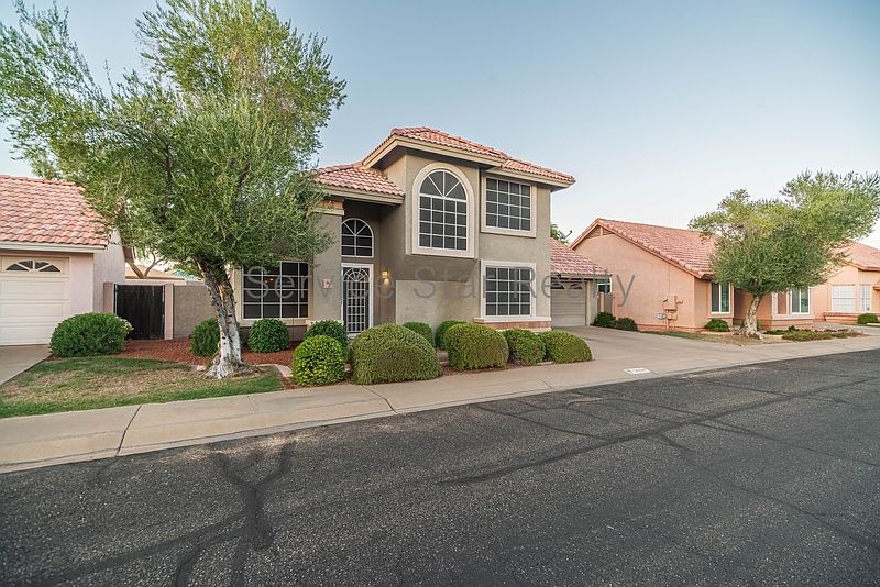 1st image of 3924 E Orchid Ln