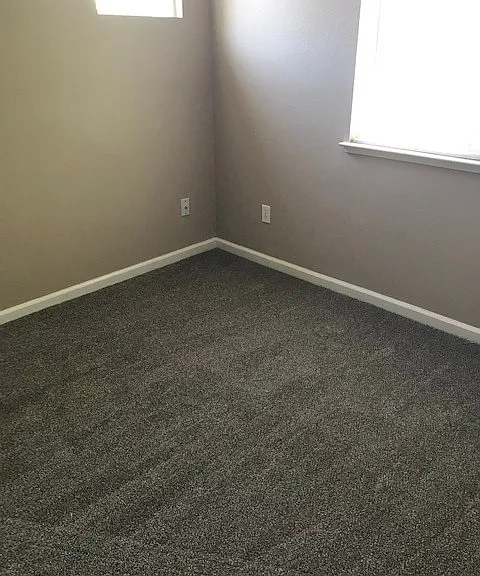 642 W Springer Dr — Photo 7