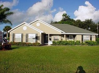 1926 Angel Fish Loop, Leesburg, FL 34748