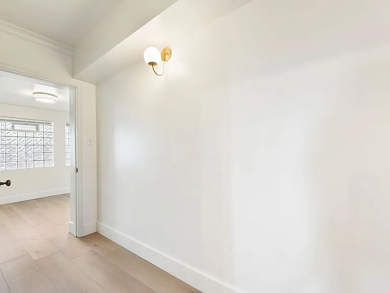 104 King Ave — Photo 6