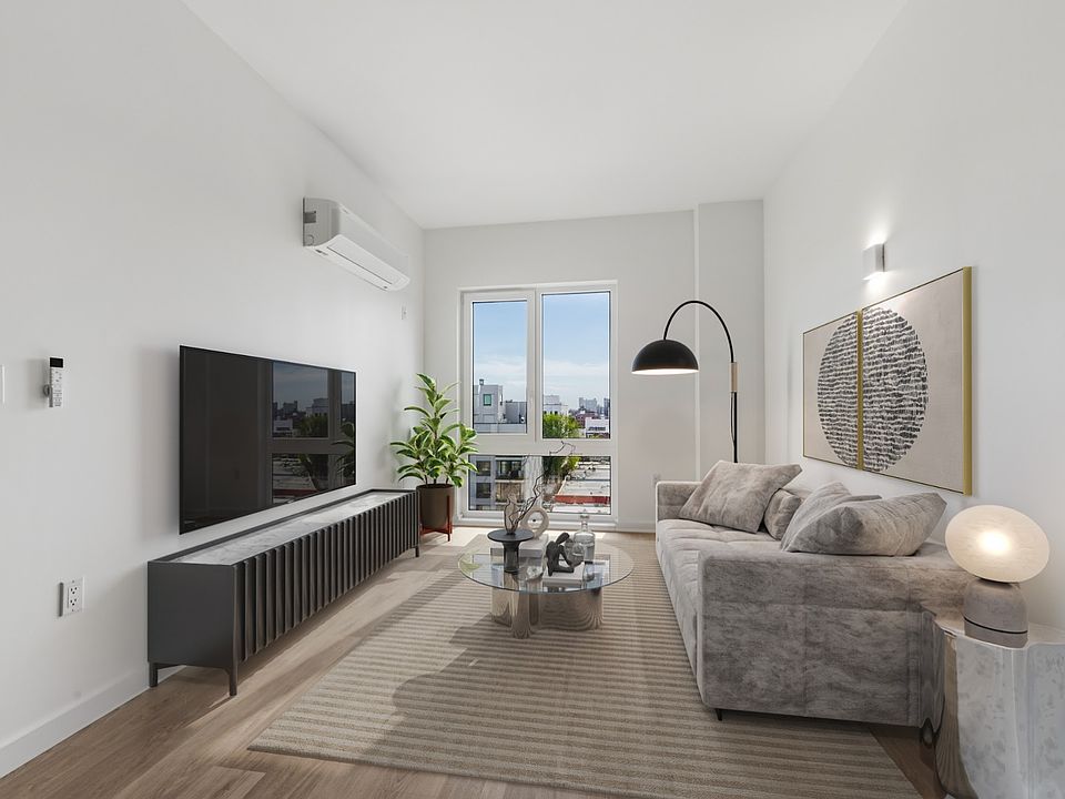 172-02 Hillside Ave #5F, Jamaica, NY 11432 | Zillow