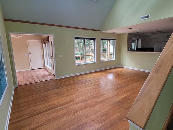 2nd image of 1701 Ebb Dr