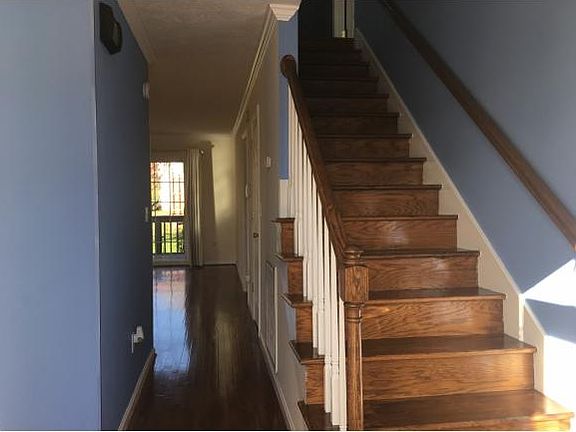 2nd image of 813 Barclay Dr #5