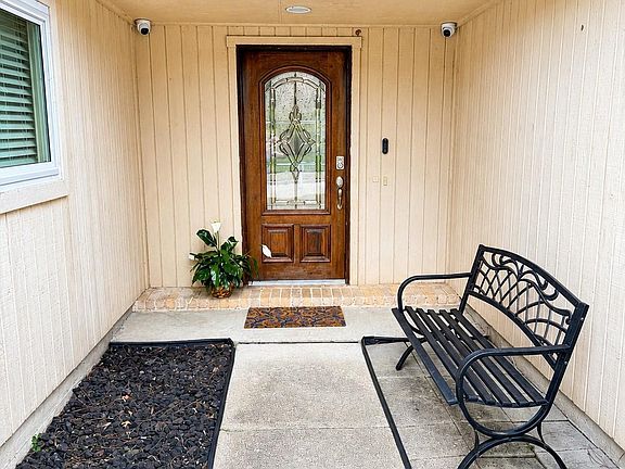 2nd image of 1010 Mayweather Ln