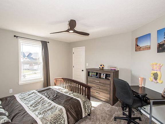 4th image of 1002 Windsor Estates Ct