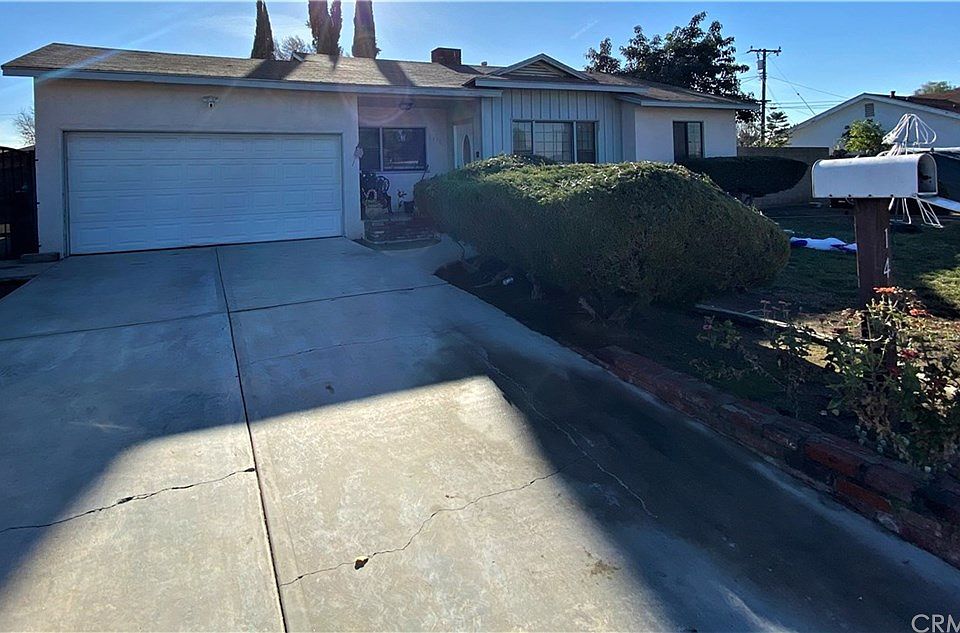 1st image of 1416 S Meeker Ave