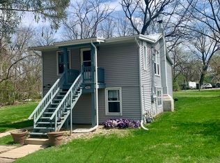 7N045 Watseka Ave UPPR 2, Saint Charles, IL 60174