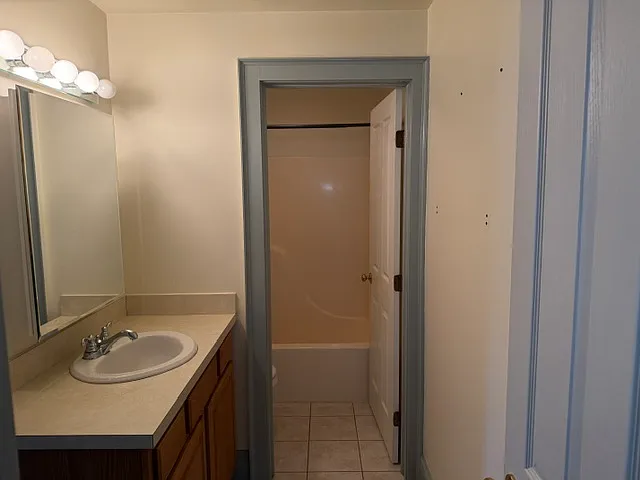 27 Broadway St #210 — Photo 8
