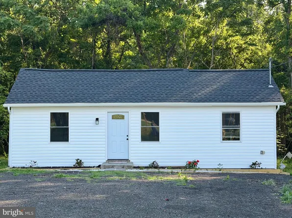448 Poor Jack Rd, Montross, VA 22520