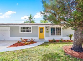 14011 Lake Candlewood Ct, Miami Lakes, FL 33014