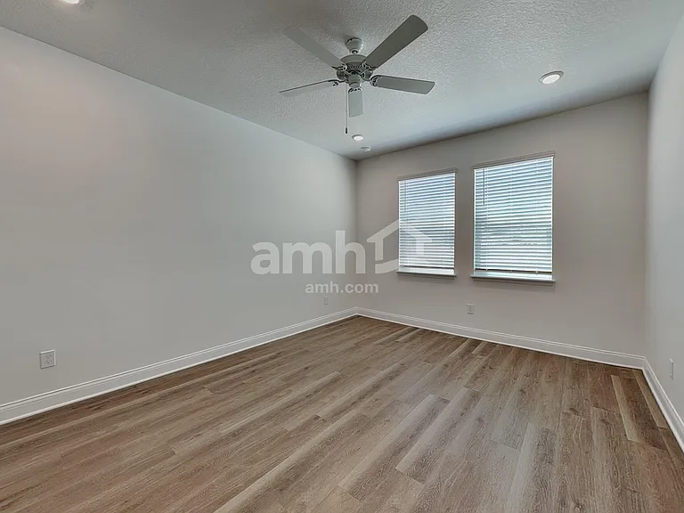 16373 Aubergine Aly — Photo 15