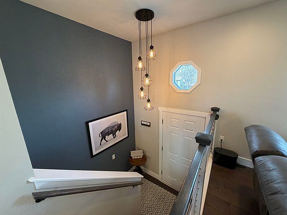 3rd image of 2316 Victor Rd