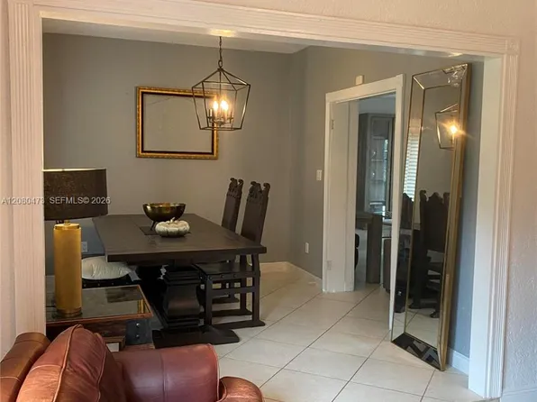 5495 SW 68th Ave, Miami, FL 33155