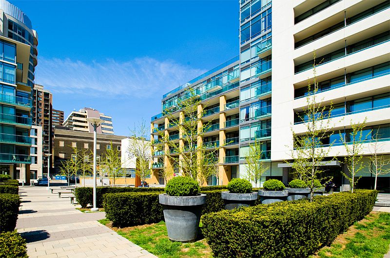1st image of 18 Yorkville Ave #8