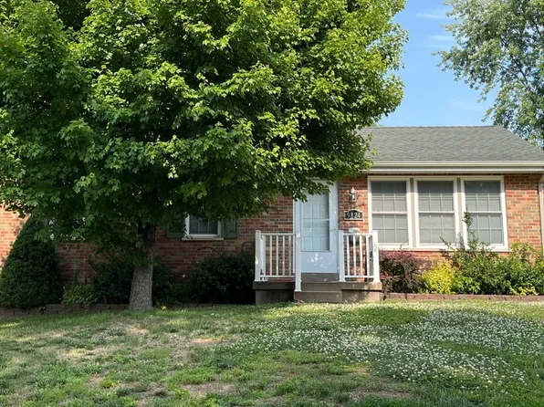 9824 Allendale Dr, Saint Louis, MO 63123