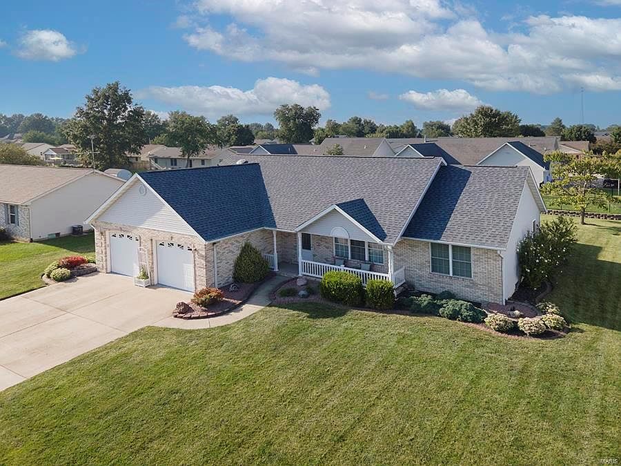 1023 N 9th St, Breese, IL 62230 Zillow