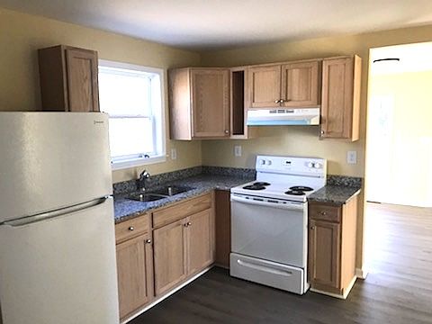 1st image of 211 E Cedar St