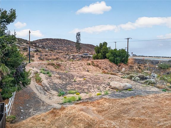4th image of 27560 Summit St #51