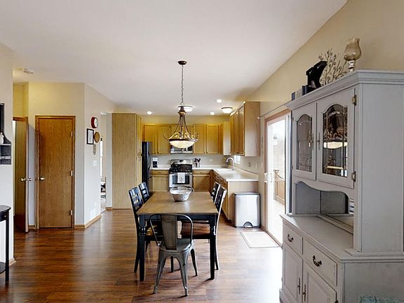 2nd image of 602 Brooking Ct