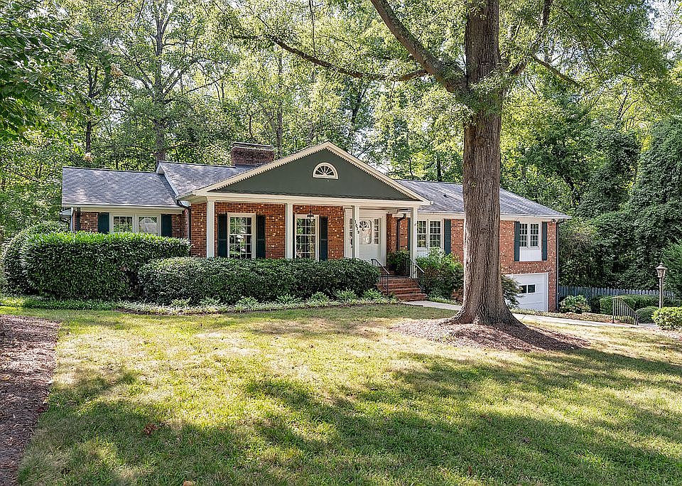 Gorgeous curb appeal