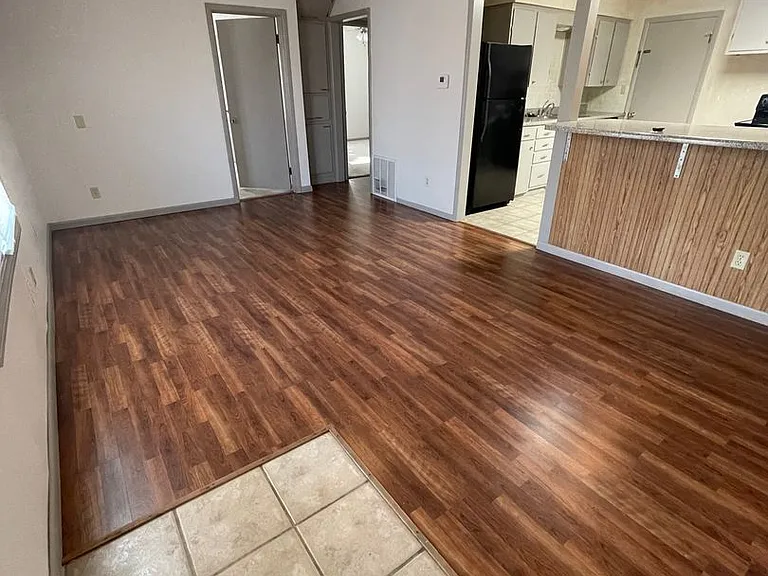 3809 Forest Ave — Photo 2