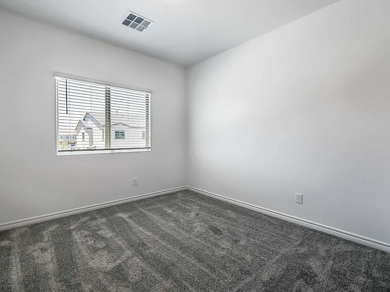 6478 Silver Estates Ave — Photo 12