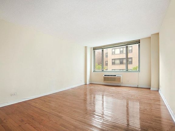 2nd image of 130 W 67th St APT 6J