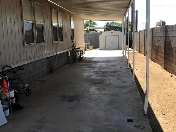 2nd image of 2055 E Michigan Ave