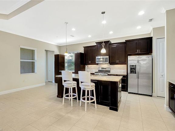 5th image of 21307 Estero Vista CT
