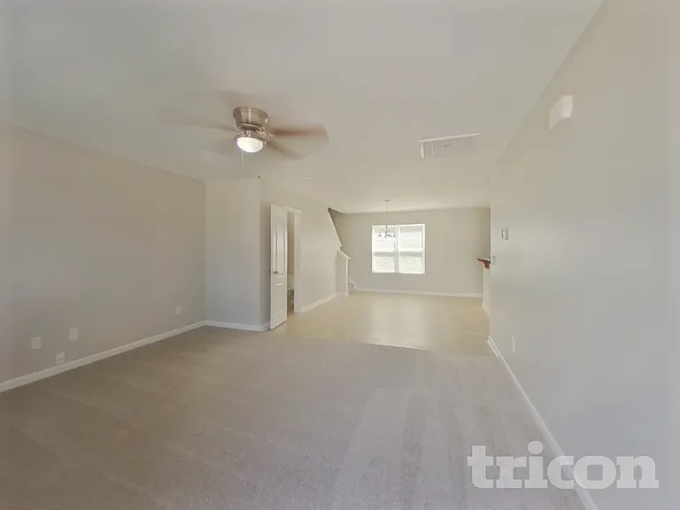 537 Gentle Breeze Ln — Photo 3