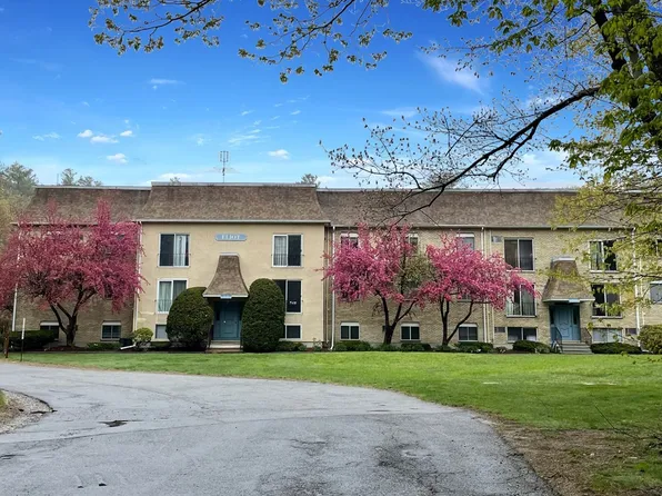 182 Swanson Rd Unit 319, Boxboro, MA 01719