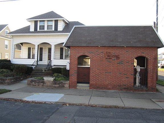 2nd image of 1157 N Main St