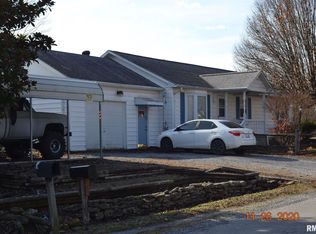 506 W 7th St, West Frankfort, IL 62896