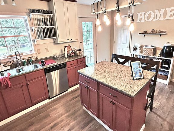 5th image of 101 Shade Hollow Ln