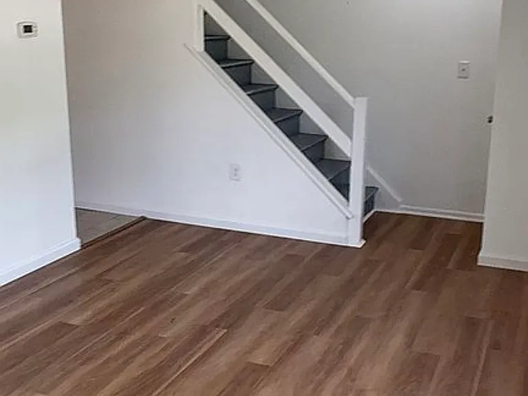 920 Bellows Ave — Photo 3
