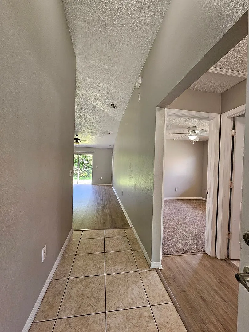 4 Bedroom, 2 Bath Chapel Pines — Photo 3