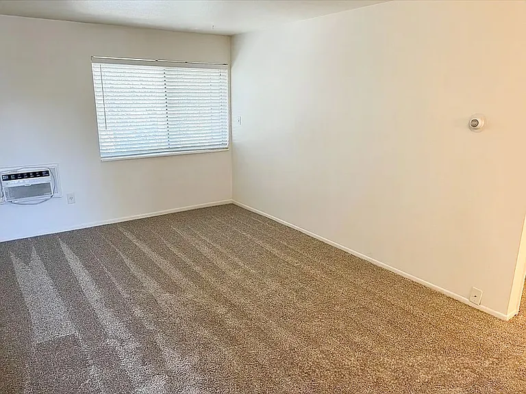Willow Ridge — Photo 11