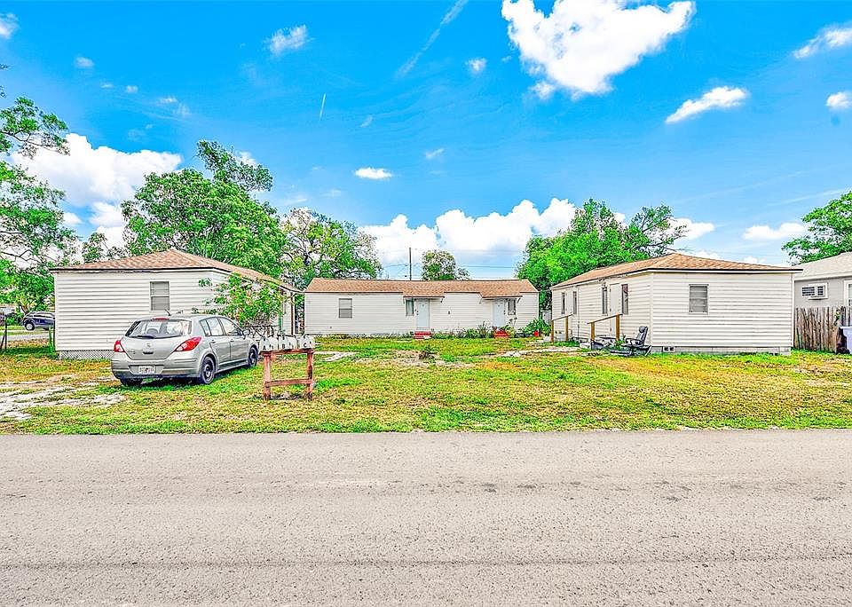 1st image of 3257 57TH AVENUE N