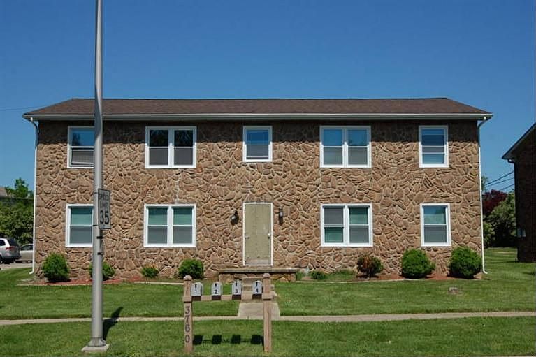1st image of 3760 Camelot Dr